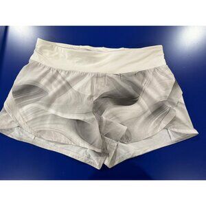 Kick It Up Performance Short 3" Inseam L White & Gray Relaxed Silhouette